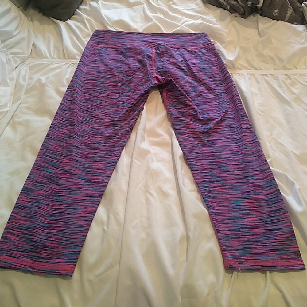 Fabletics Capris - image 2